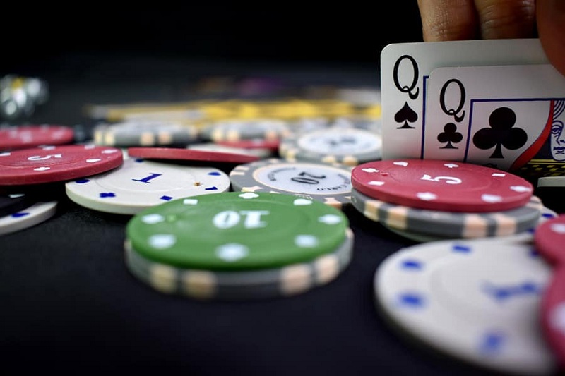 Những lời khuyên quan trọng giúp bạn chơi Poker hiệu quả tại nhà cái 12bet